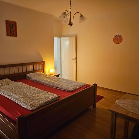 Laxmi Happy Home In Historical Praga Exterior foto