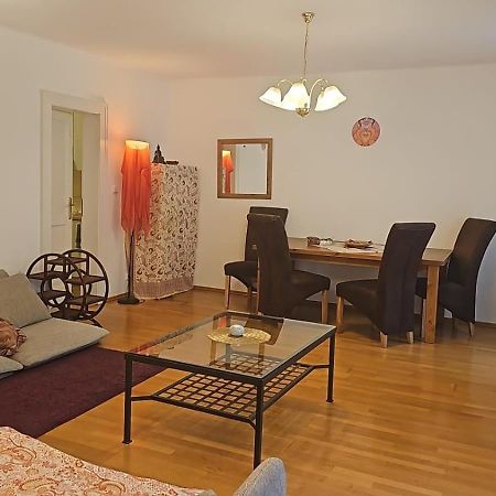 Laxmi Happy Home In Historical Praga Exterior foto