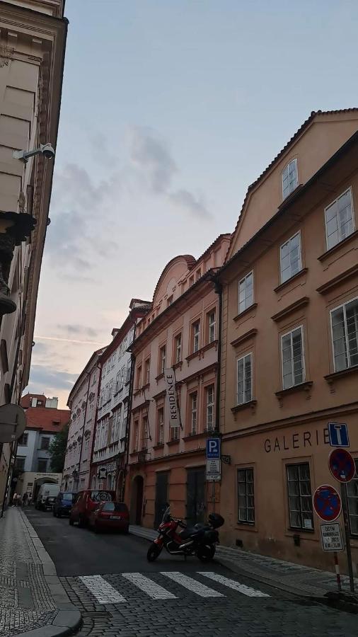 Laxmi Happy Home In Historical Praga Exterior foto