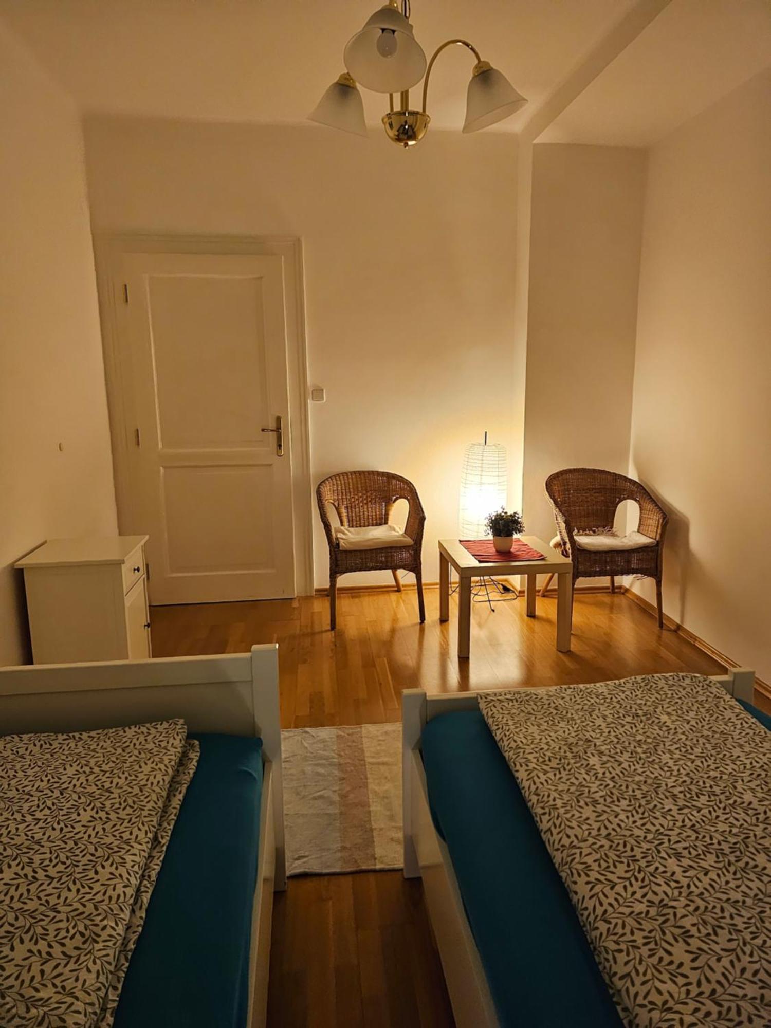 Laxmi Happy Home In Historical Praga Habitación foto